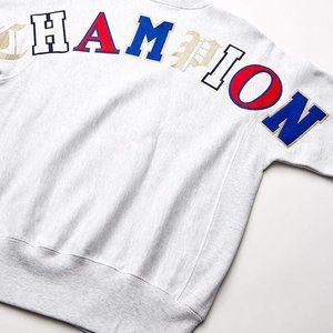 Chamption sweatshirt Old English and Varsity logo on back XXL